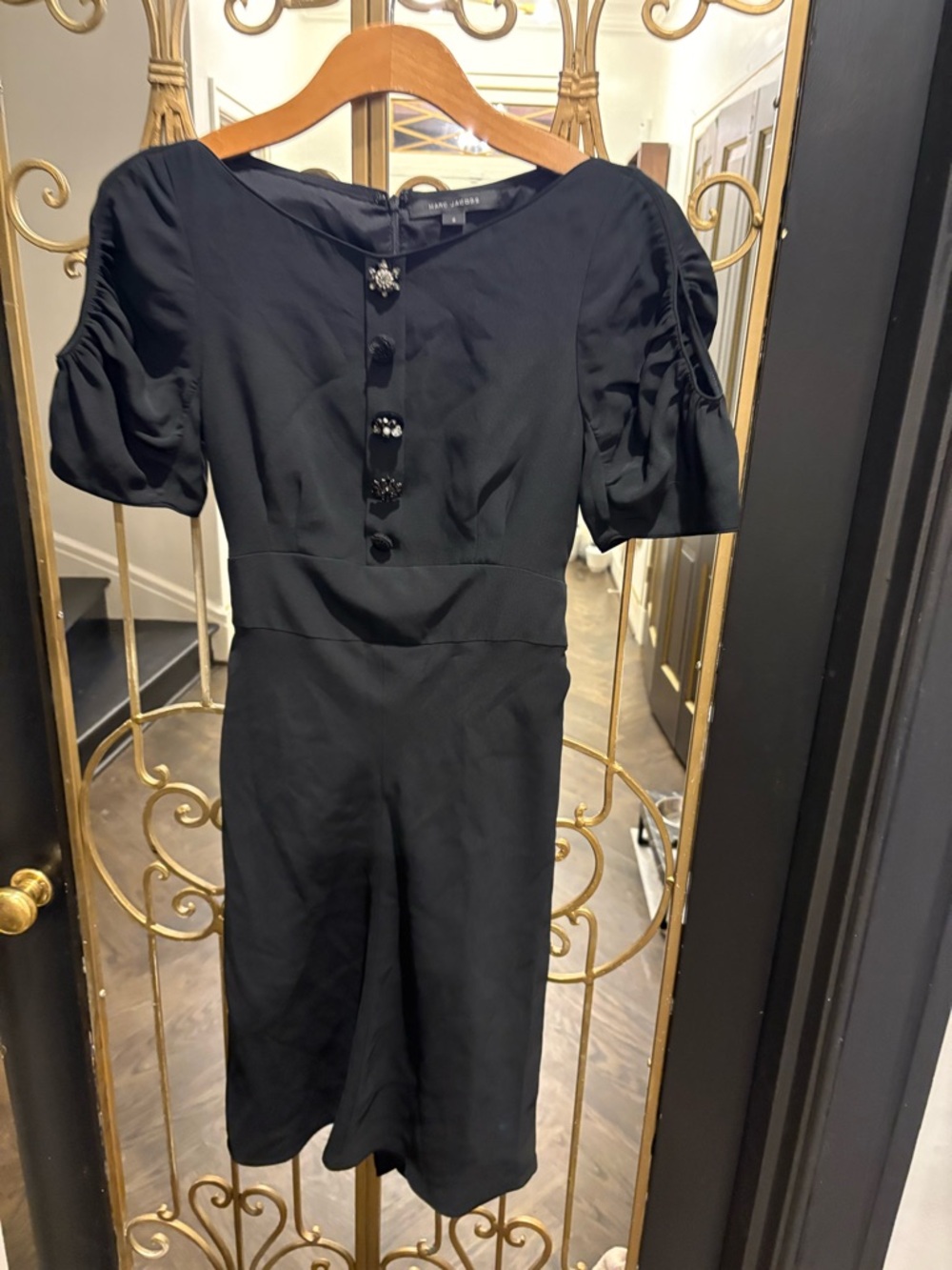Marc jacoubs cold shoulder toe dress with sequins broach detail size 2